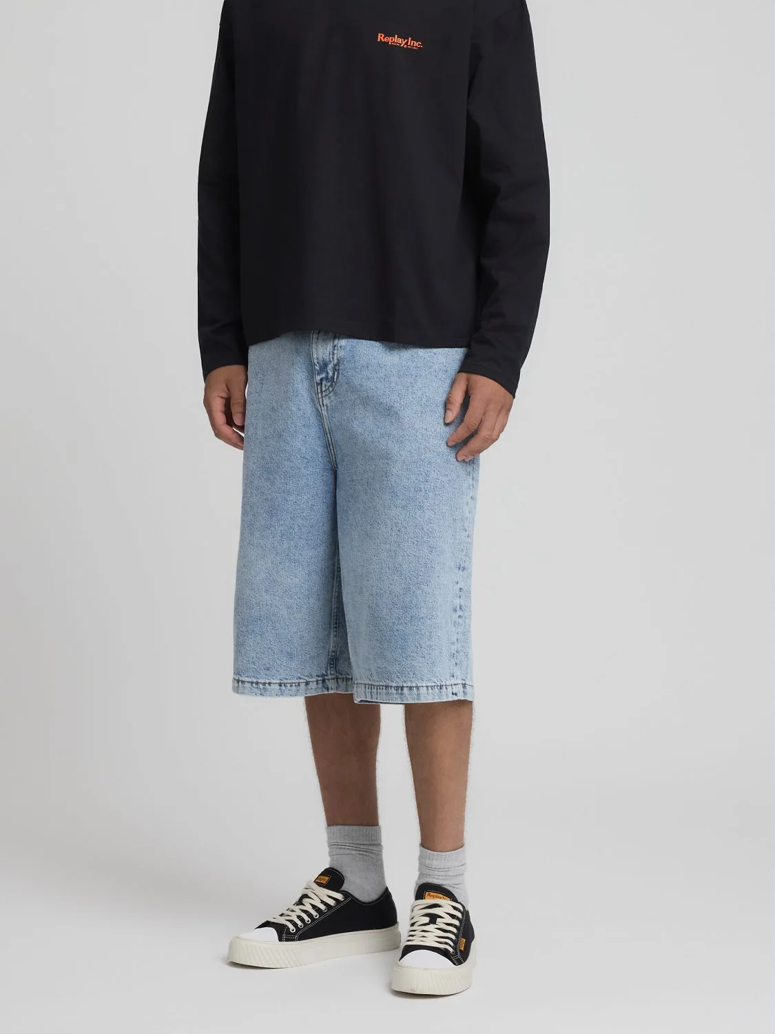 REPLAY KU1006.000.D932003-Shorts KU1006.000.D932003 LIGHT BLUE 2