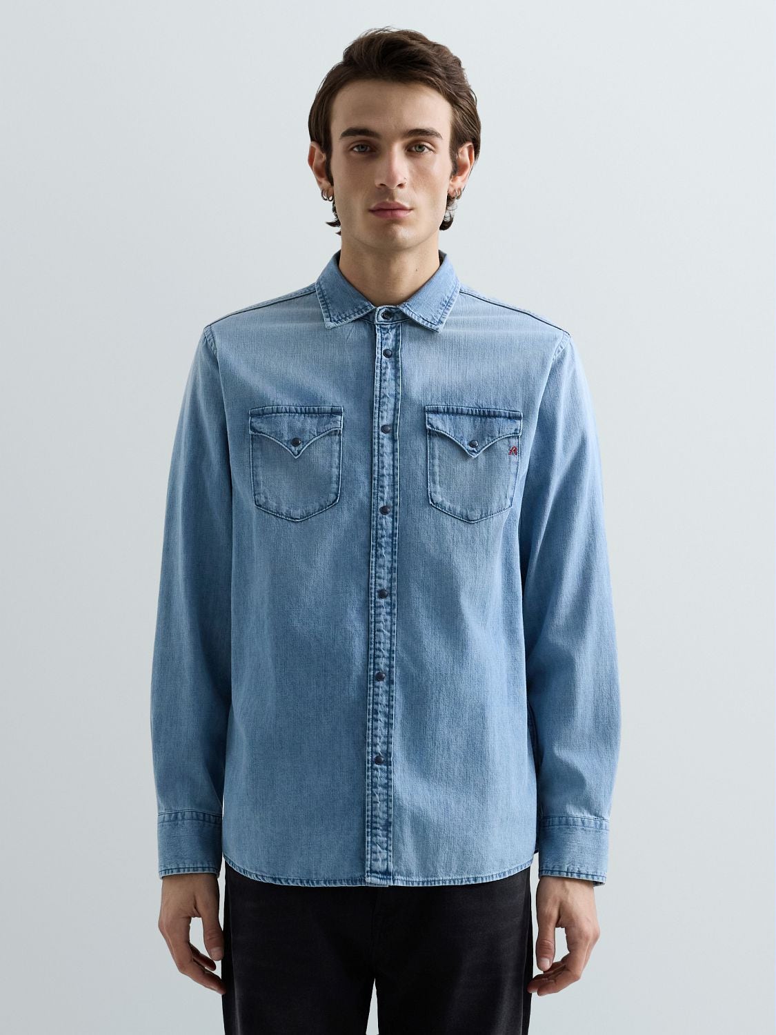 REPLAY DENIM SHIRT WITH EMBROIDERY M4860T.000.26C 12B LIGHT BLUE 2