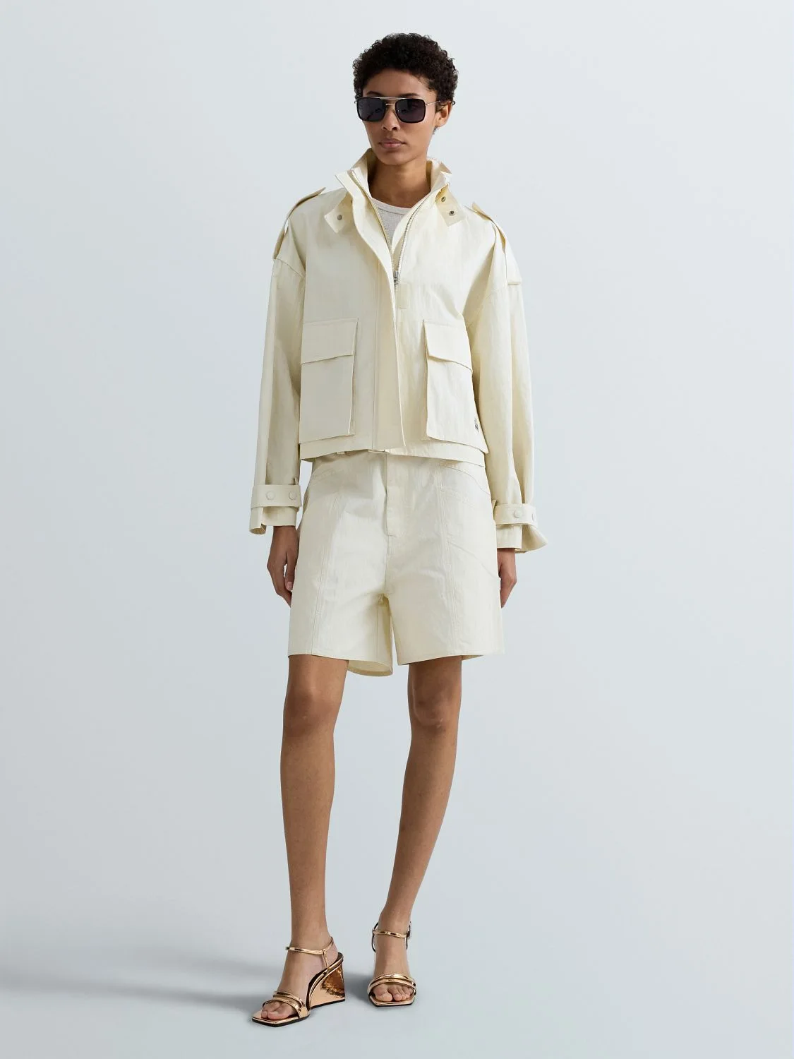 REPLAY CROPPED-TRENCHCOAT AUS TWILL W7894 .000.85488 CHALK 1