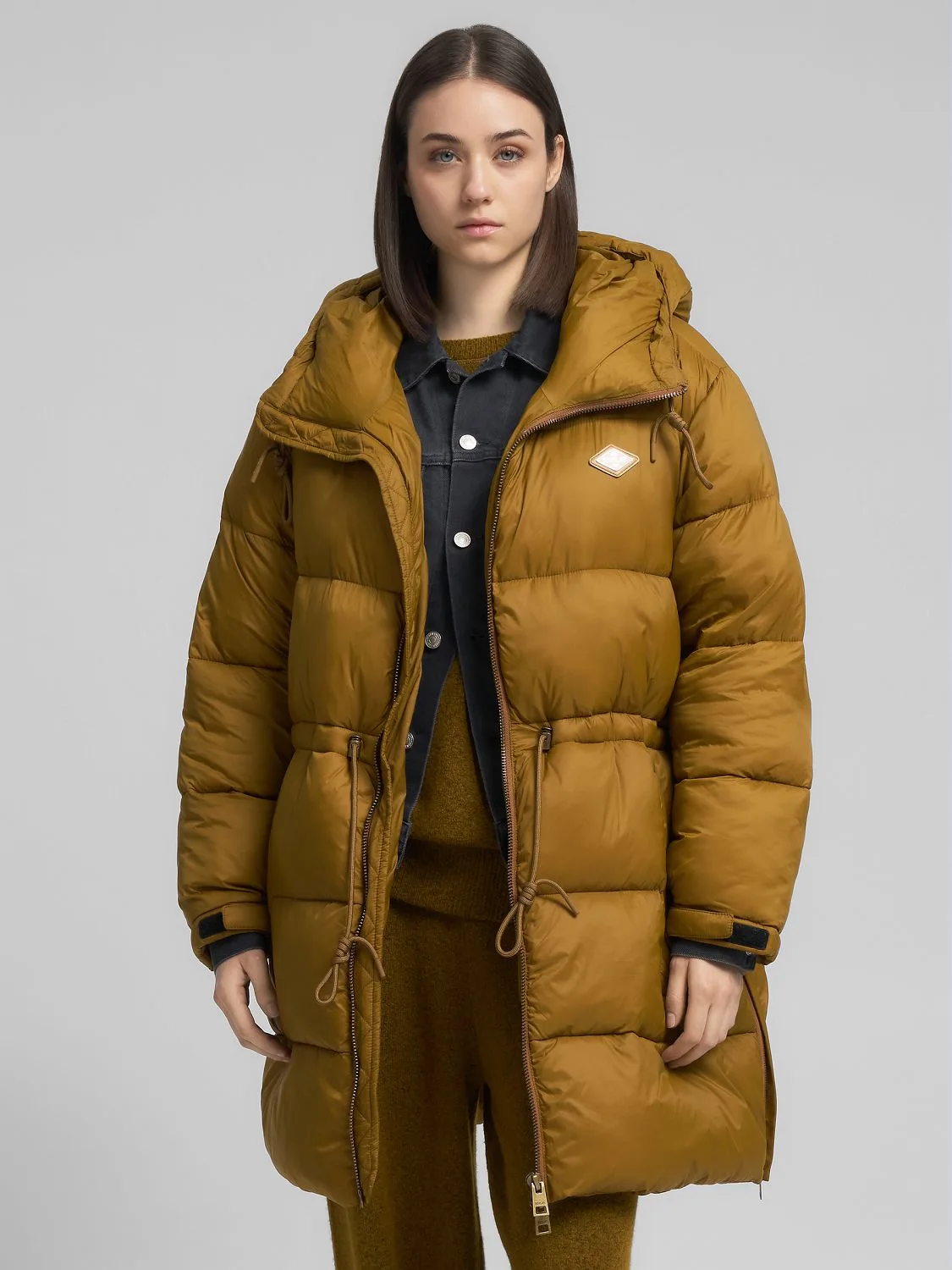 REPLAY WATTIERTE JACKE MIT SEITLICHEN ÖFFNUNGEN W7910 .000.85048 CAMP BRONZE 2