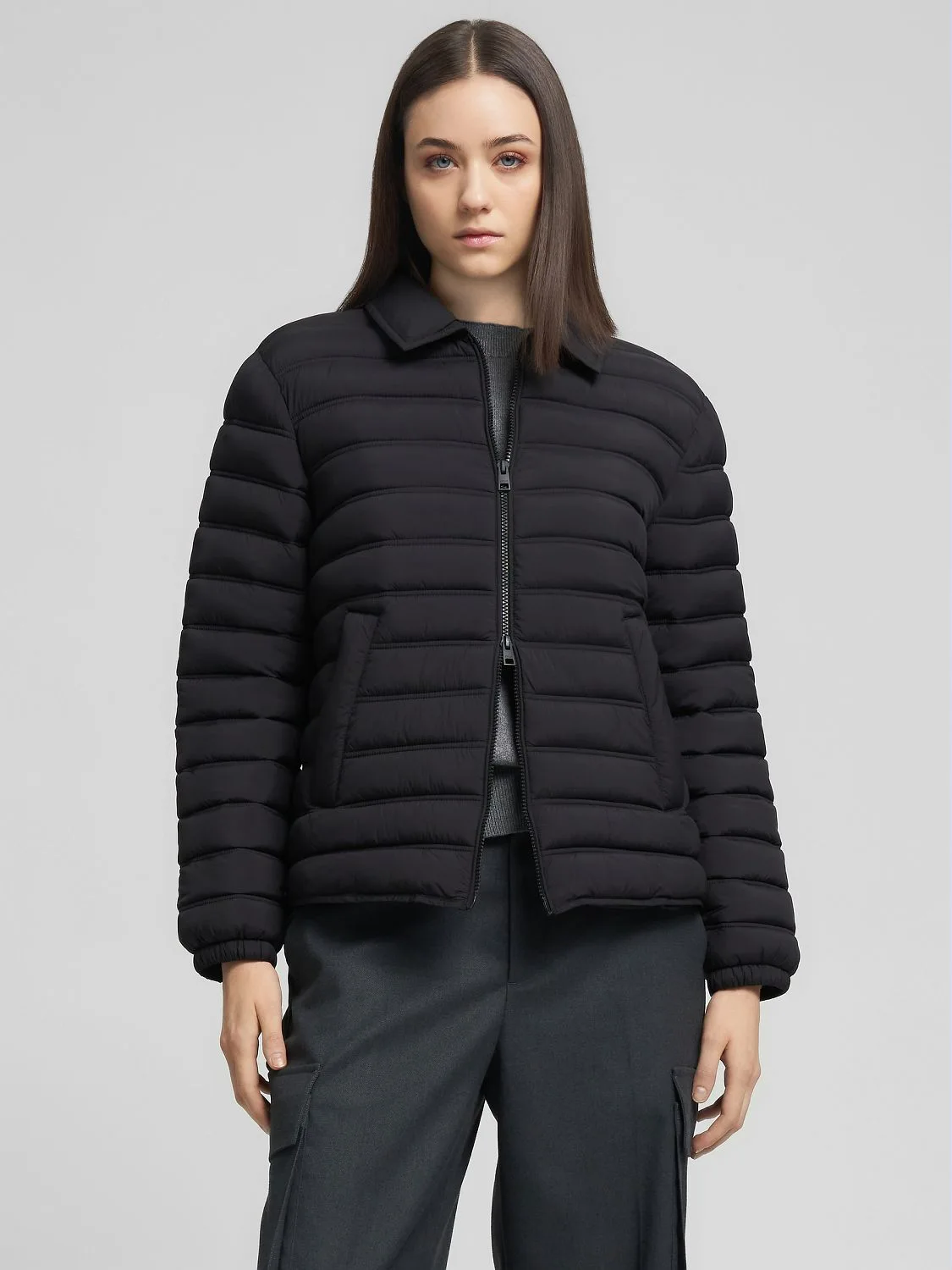 REPLAY KURZE WATTIERTE JACKE W7925 .000.85272 BLACK 2