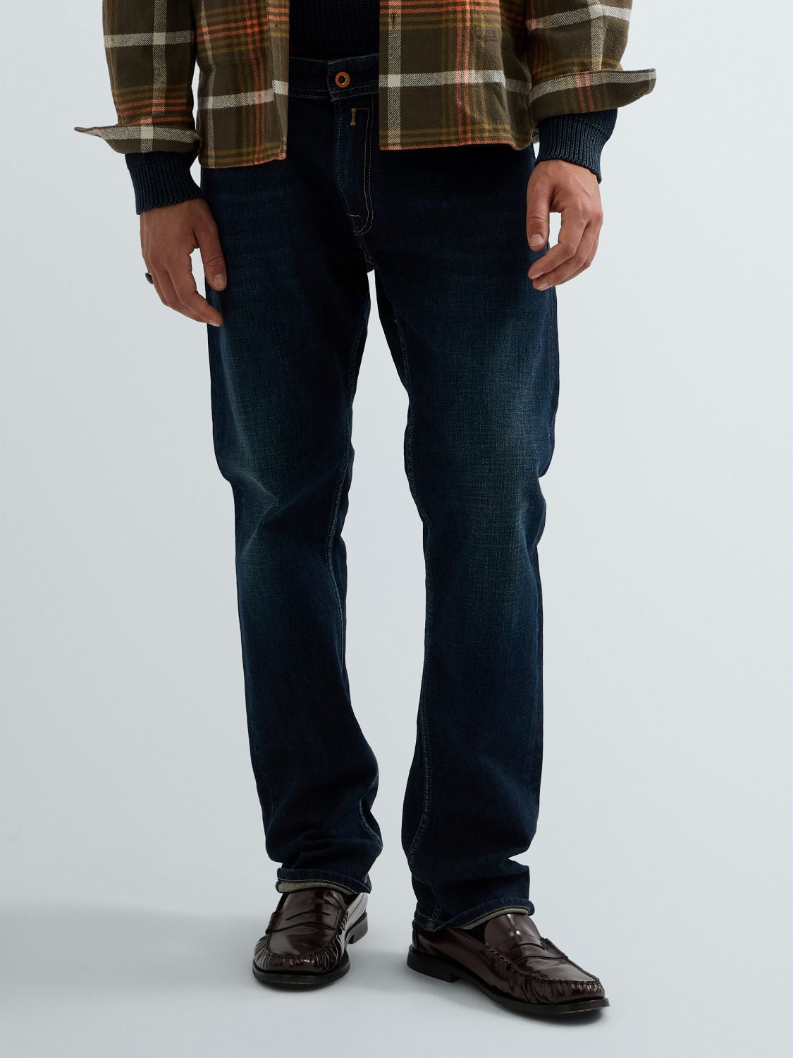 REPLAY ROCCO COMFORT-FIT JEANS M1005 .000.285 268 DARK BLUE 2