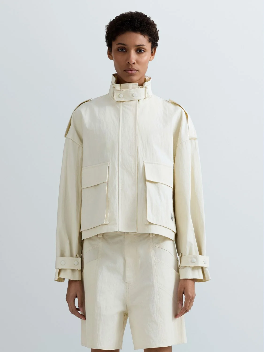 REPLAY CROPPED TWILL TRENCH COAT W7894 .000.85488 CHALK 2