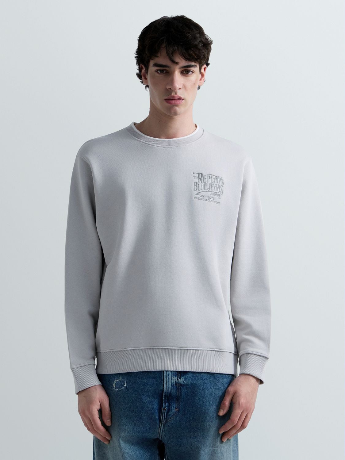 REPLAY TERRY COTTON SWEATSHIRT WITH EMBROIDERY M3308 .000.23802 PEARL GREY 2