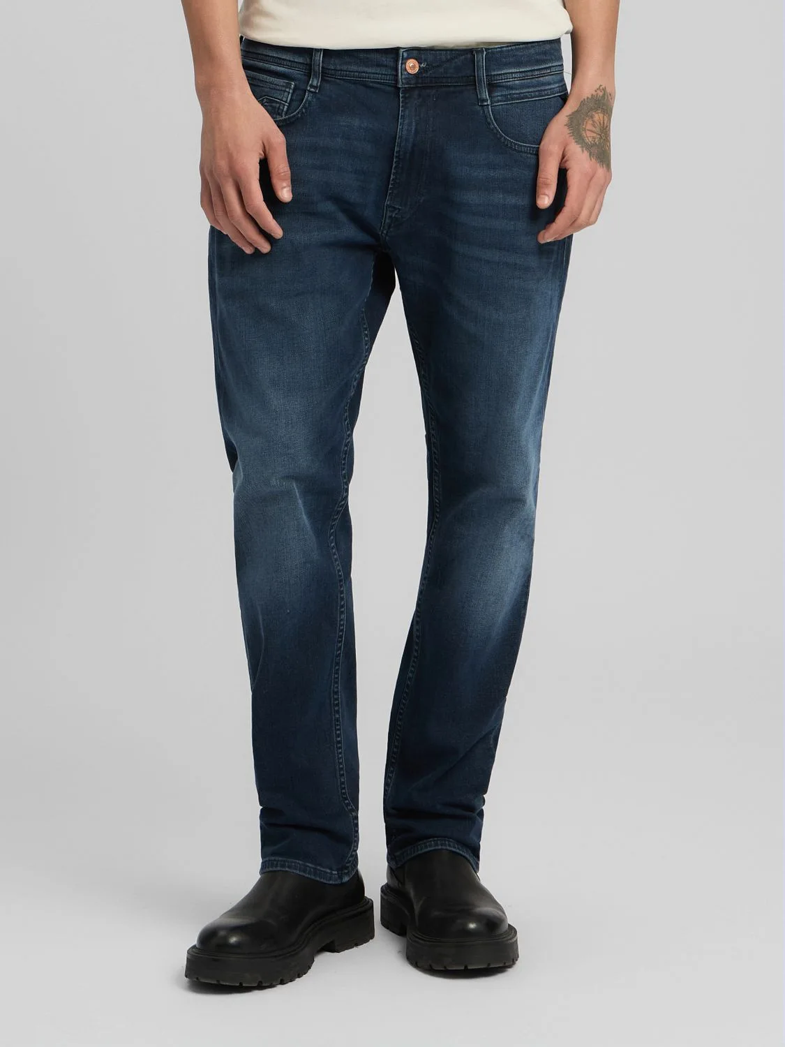 REPLAY ROCCO COMFORT-FIT JEANS M1005 .000.573BB92 DARK BLUE 2