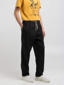 JEANSHOSE TAPERED FIT