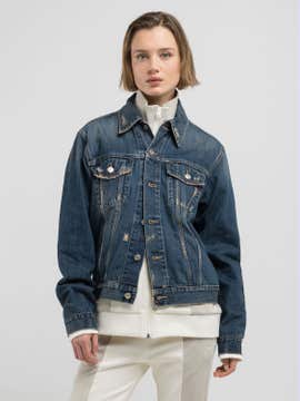 JACKE AUS DUNKLEM DENIM MIT NORMALER PASSFORM
