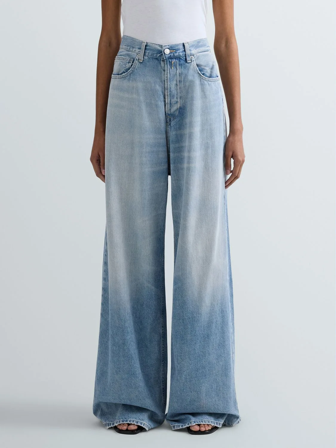 REPLAY MARGOTT BAGGY-FIT JEANS WA535 .000.250 175 LIGHT BLUE 2