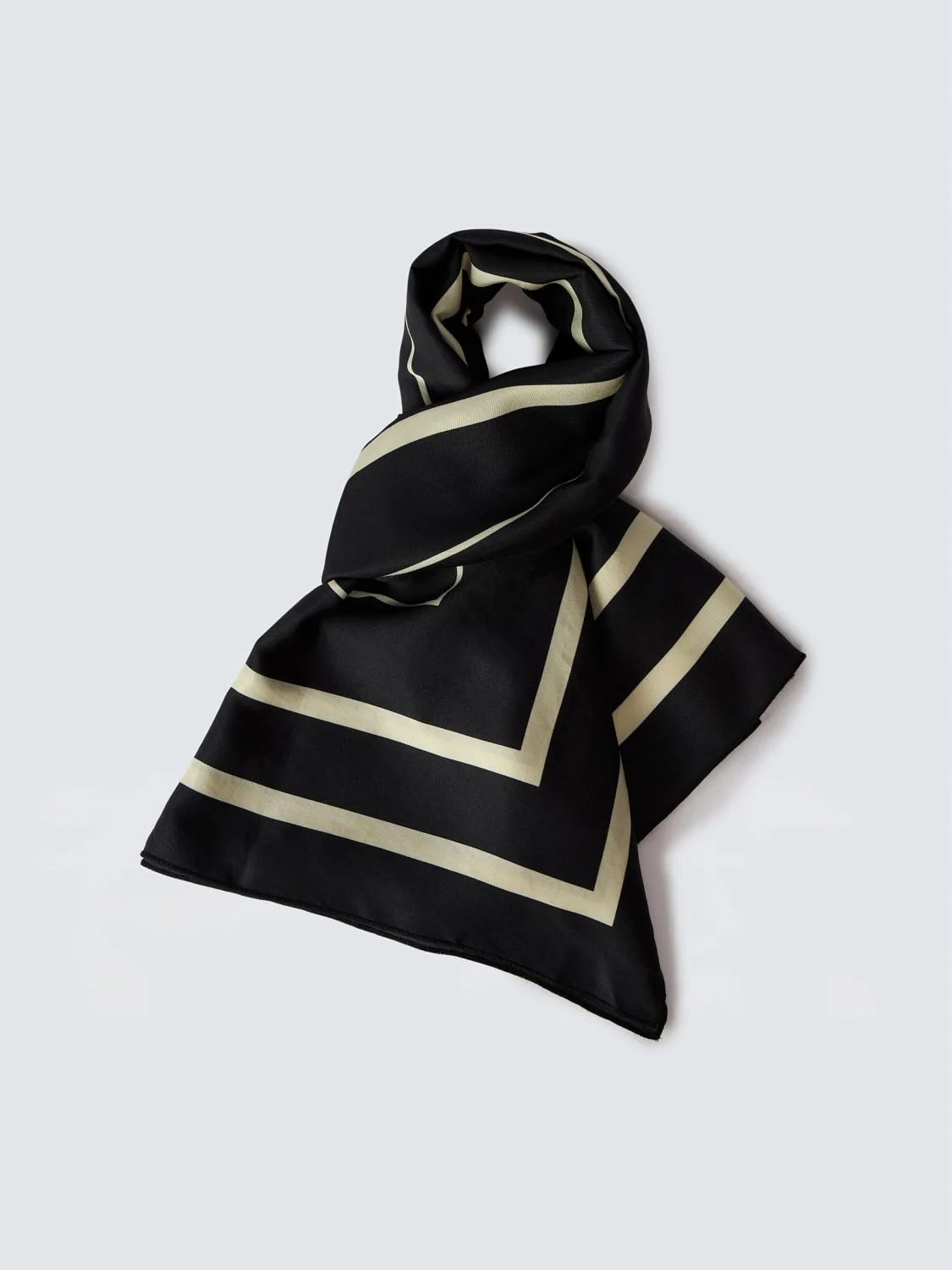 BANDANA MIT SCHRIFTZUG