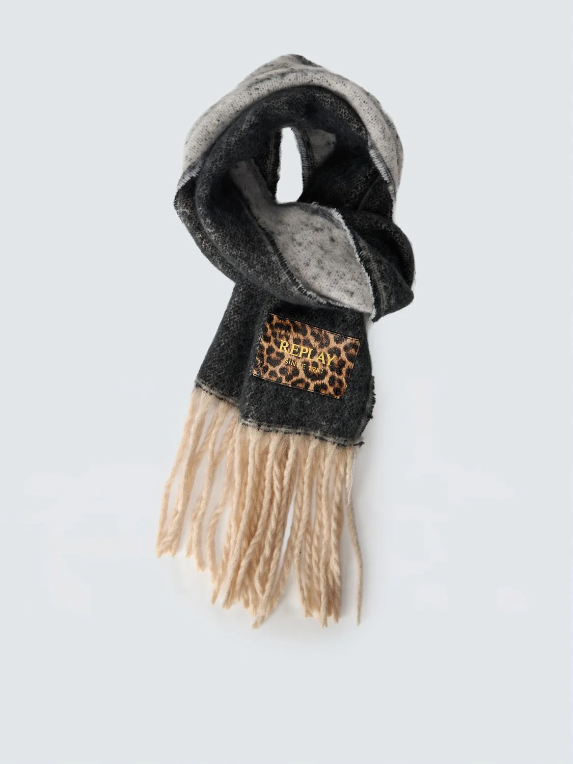REPLAY SCARF WITH JACQUARD LOGO AW00AN.000.A7243T BLACK 1
