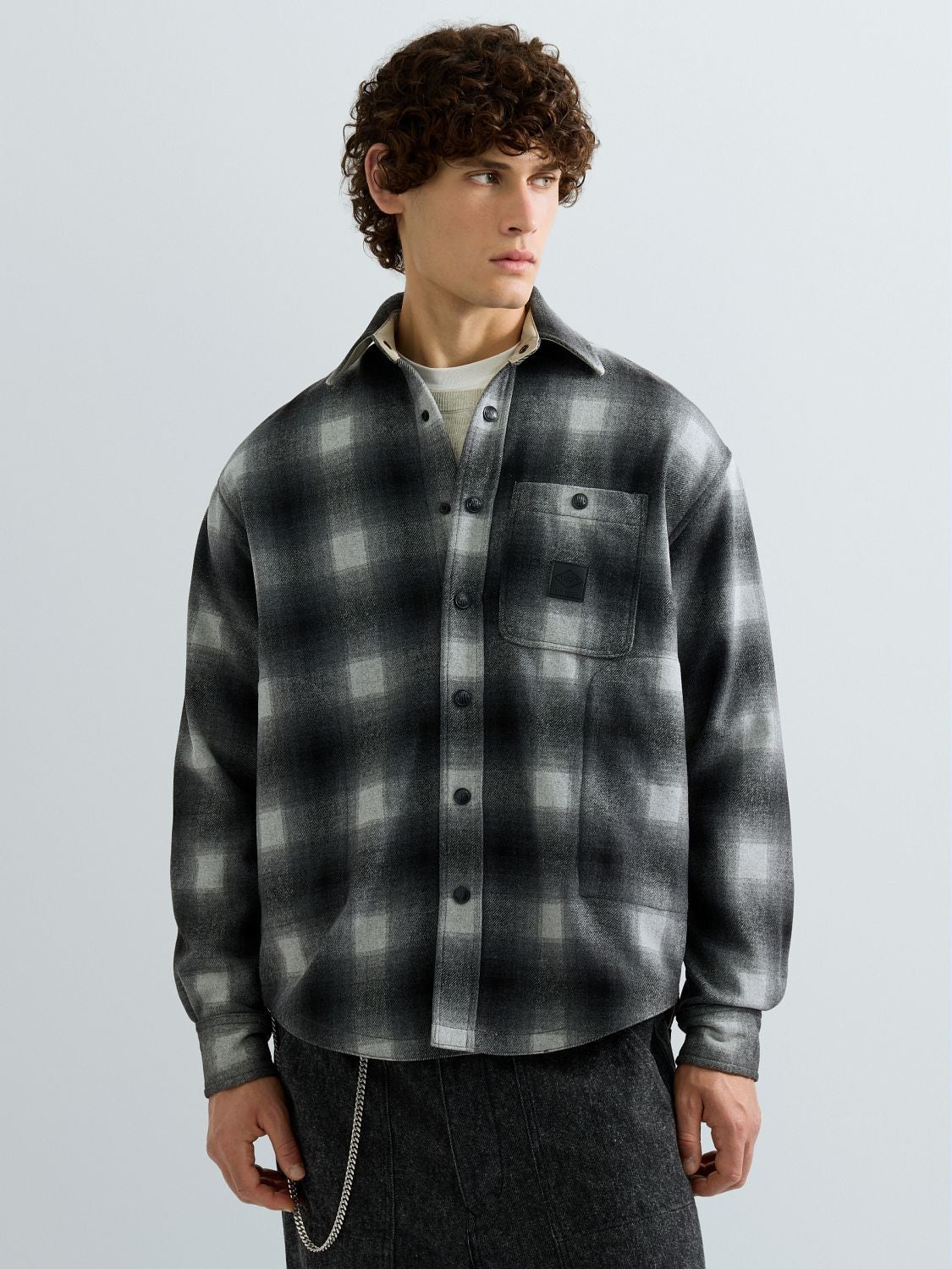 REPLAY CHEQUERED WOOL-BLEND OVERSHIRT M0013 .000.22231 BLACK/LT GREY MACRO CHECK 2