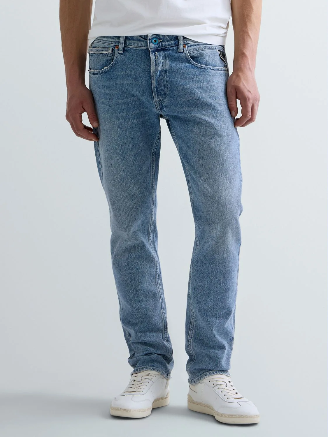 REPLAY GROVER STRAIGHT-FIT JEANS M0972 .000.795 276 LIGHT BLUE 2