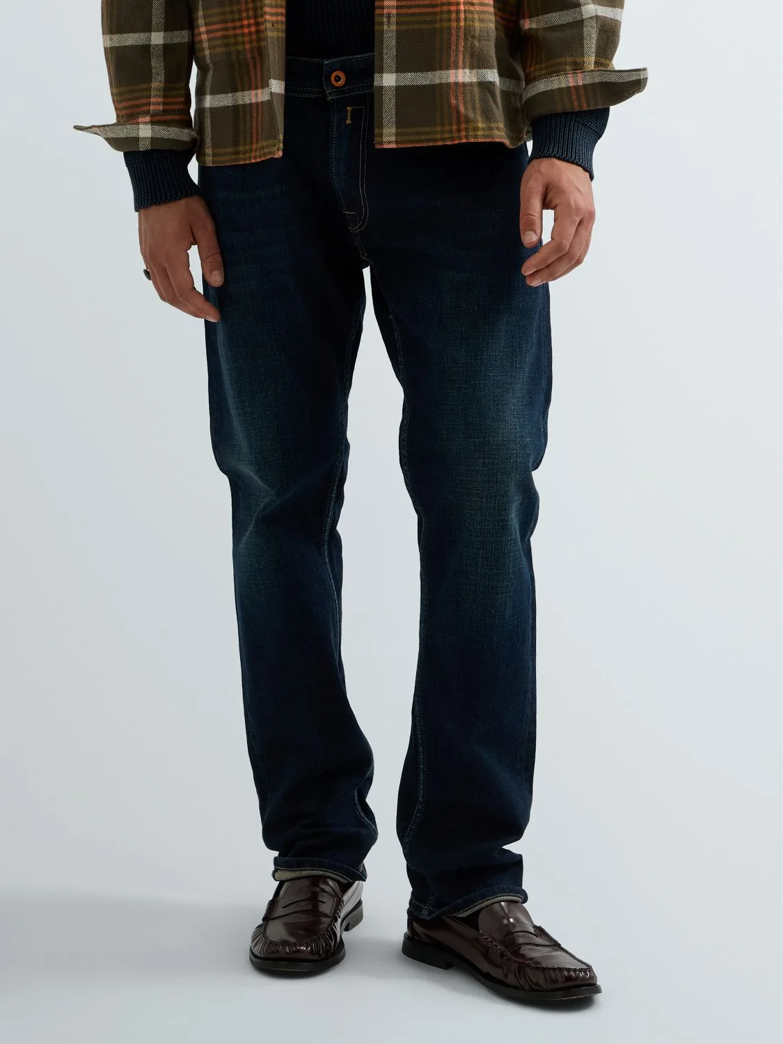 REPLAY ROCCO COMFORT-FIT JEANS M1005 .000.285 268 DARK BLUE 2