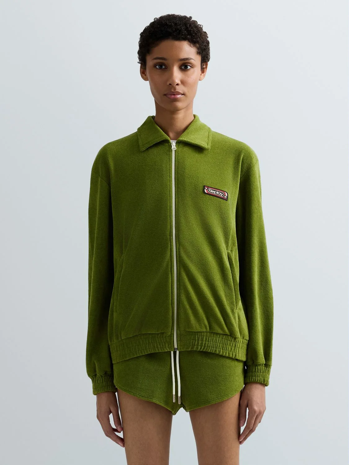 REPLAY SWEATSHIRT AUS BAUMWOLLFROTTEE MIT REISSVERSCHLUSS UND LOGO W3800 .000.24008 CALLA GREEN 2