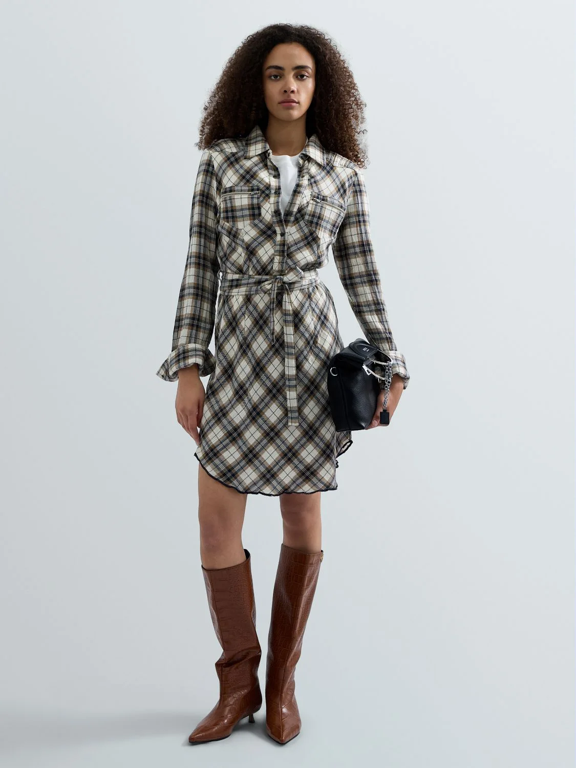 REPLAY SHORT DRESS WITH CHEQUERED PATTERN AND BELT W07O9 .000.723VW BUTTER/BROWN RICE/DEEP BLUE 1