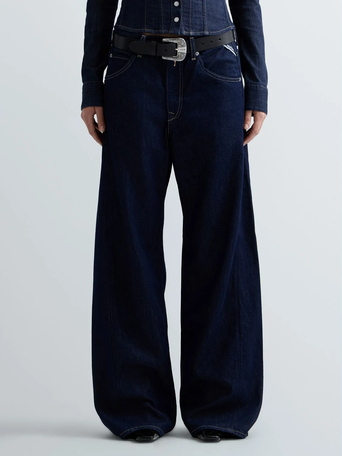 REPLAY NARJA BAGGY-FIT JEANS W0520 .000.802 29A DARK BLUE 2