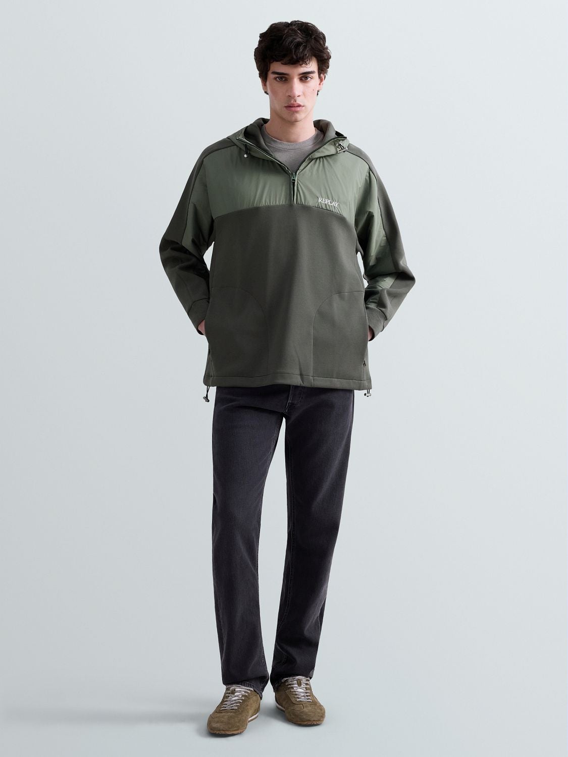 REPLAY SWEAT-SHIRT EN MOLLETON TECHNIQUE M3307 .000.23655 STRATEGY GREEN 1
