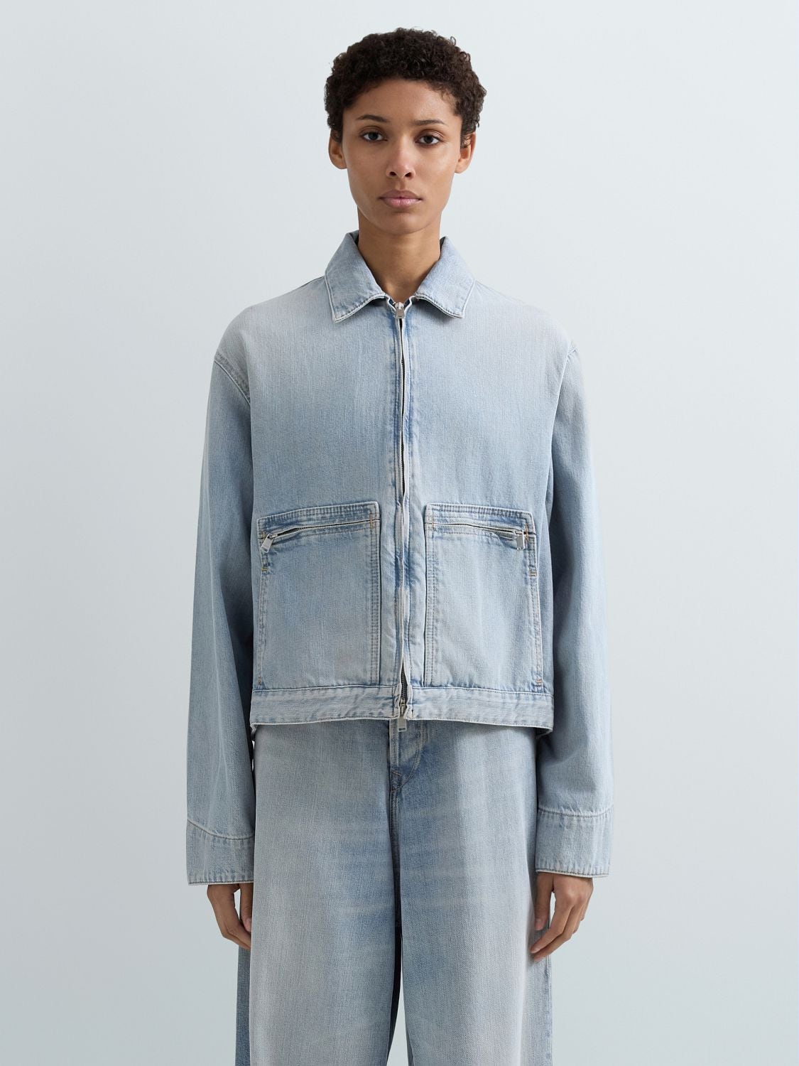 REPLAY COMFORT-FIT LIGHT DENIM JACKET W7936A.000.250 175 LIGHT BLUE 2