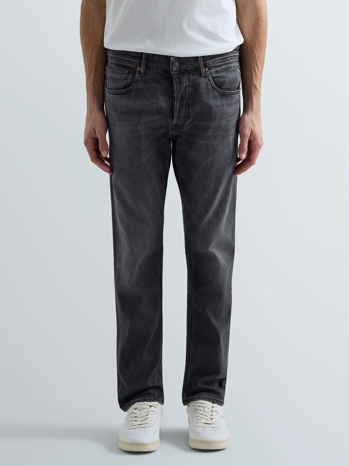 REPLAY WILLBI REGULAR-FIT JEANS M1008 .000.573B116 DARK GREY 2