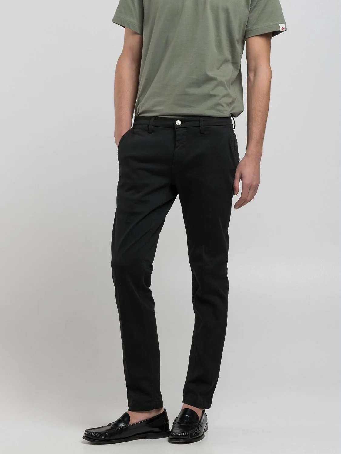 REPLAY ZEUMAR SLIM-FIT CHINO JEANS M9627E.000.8366197 BLACK 2