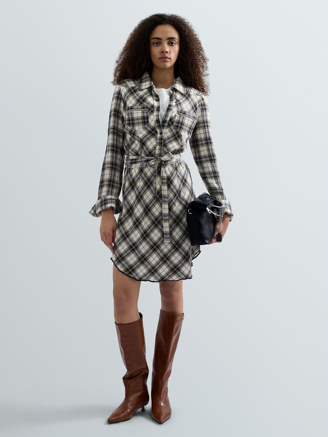 REPLAY SHORT DRESS WITH CHEQUERED PATTERN AND BELT W07O9 .000.723VW BUTTER/BROWN RICE/DEEP BLUE 1
