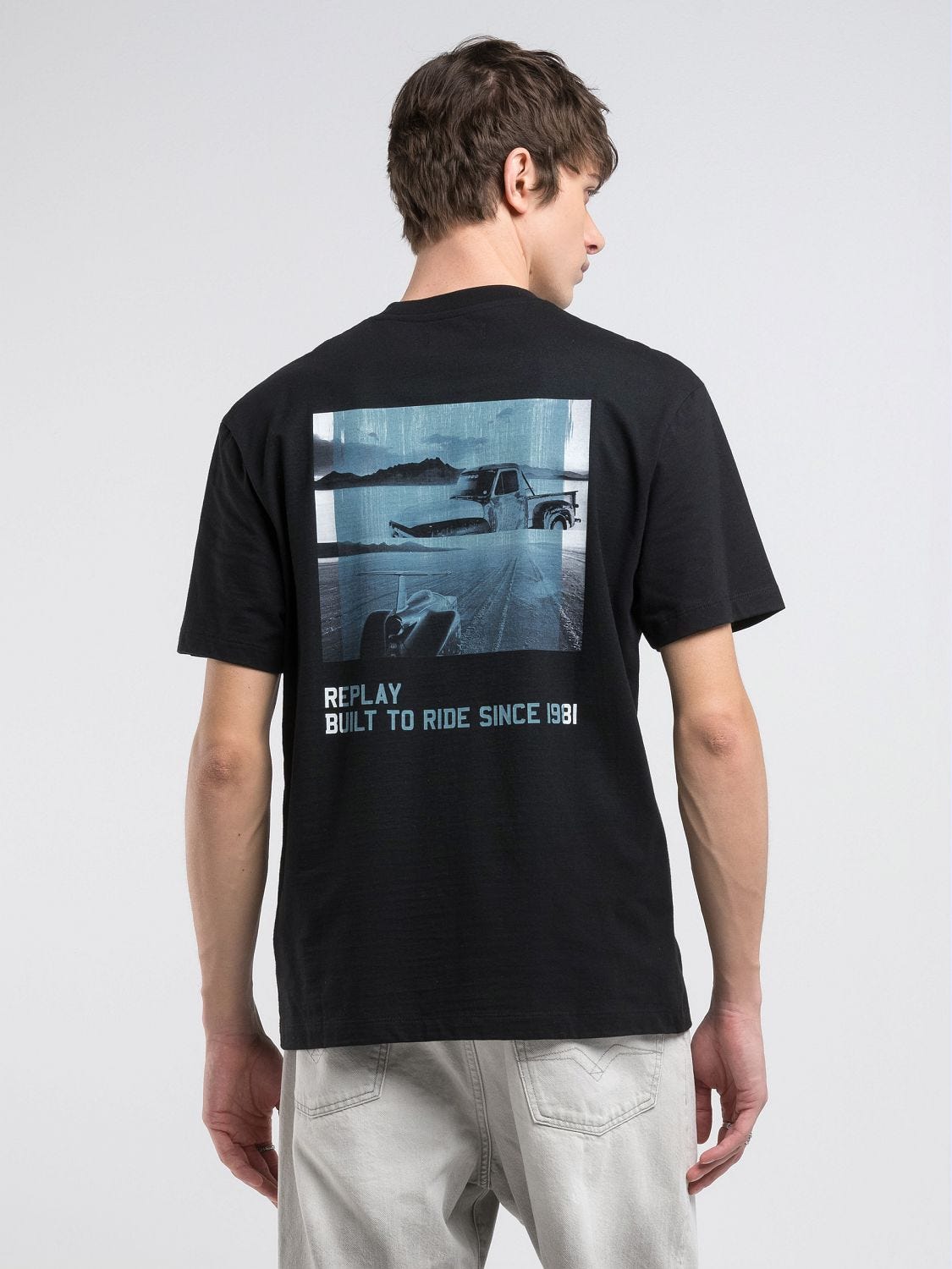 送料込★REPLAY★M3032 Tシャツ Relaxed-fit t-shirt with print Black | Replay Jeans