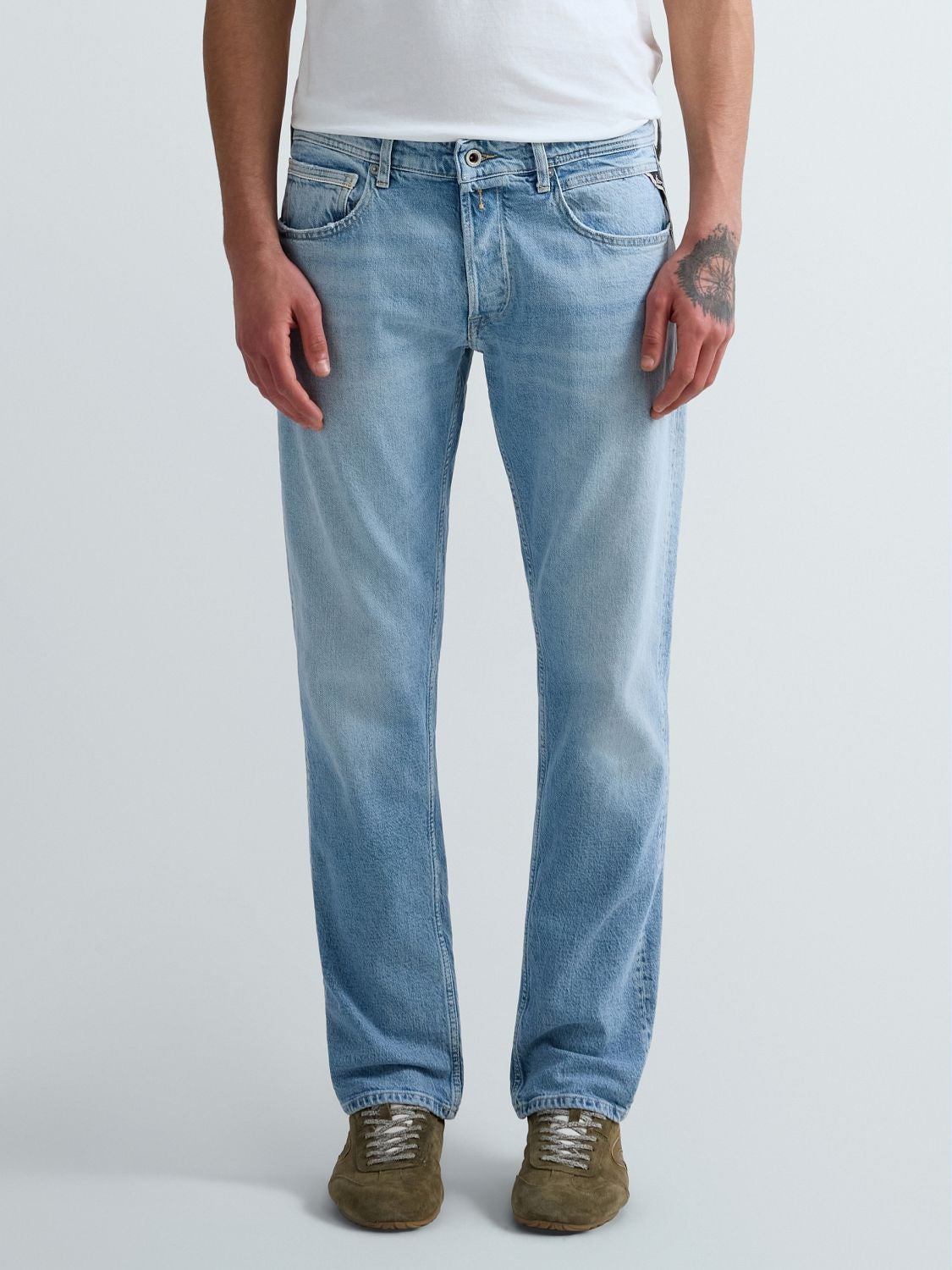 GROVER STRAIGHT-FIT JEANS