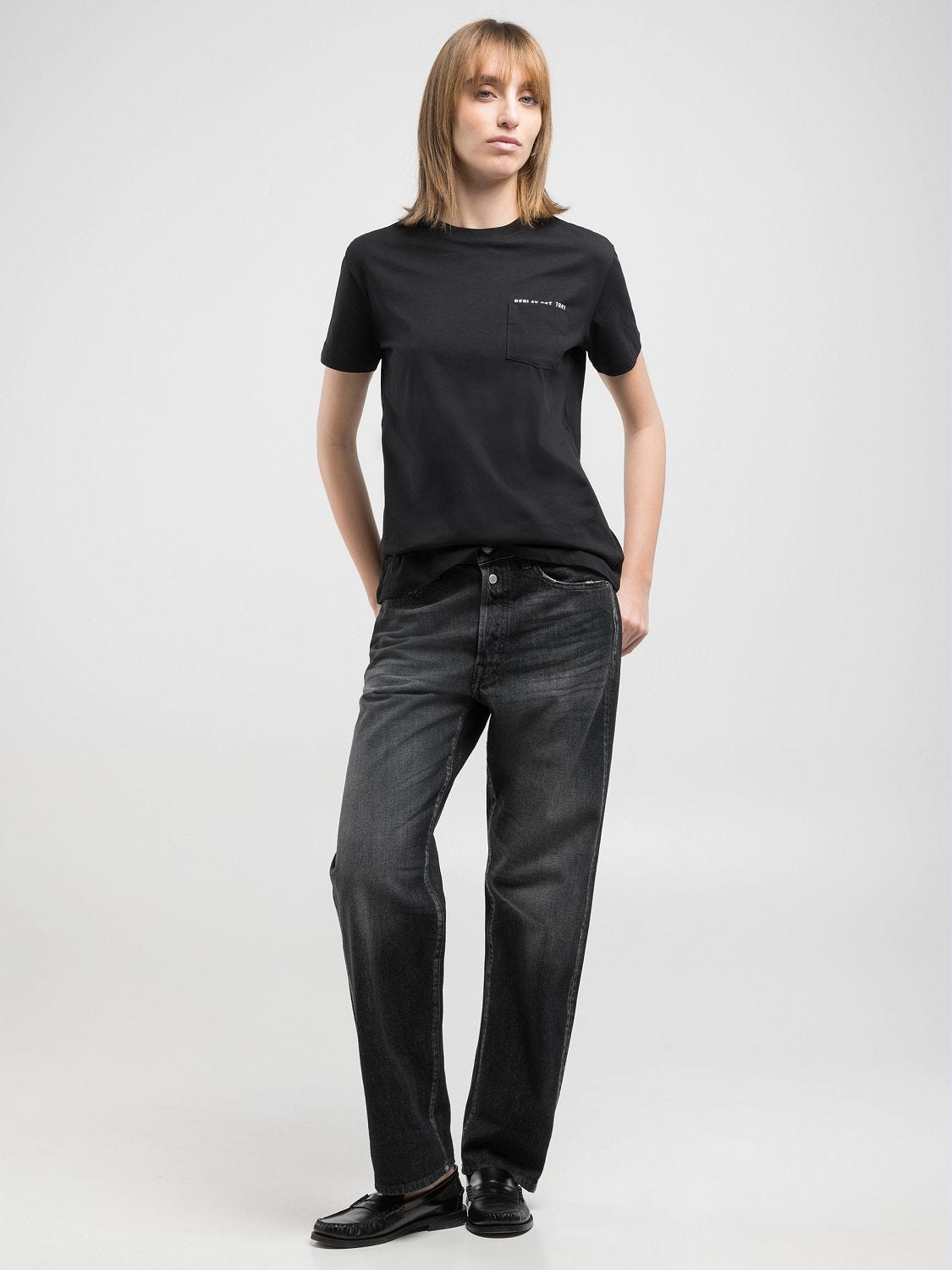 Regular-fit t-shirt with breast pocket Black | Replay Jeans