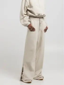 WIDE-LEG TROUSERS