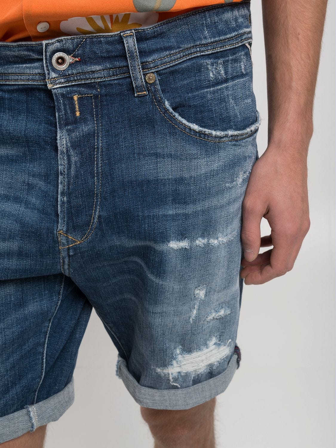 Rbj.981 tapered-fit shorts Medium blue | Replay Jeans