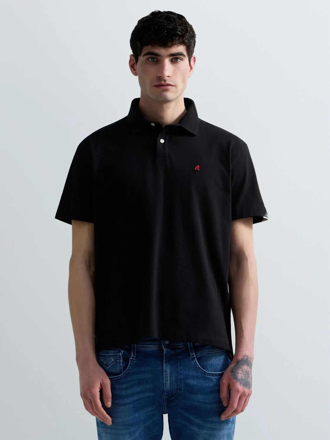STRETCH PIQUÉ POLO-SHIRT WITH R EMBROIDERY