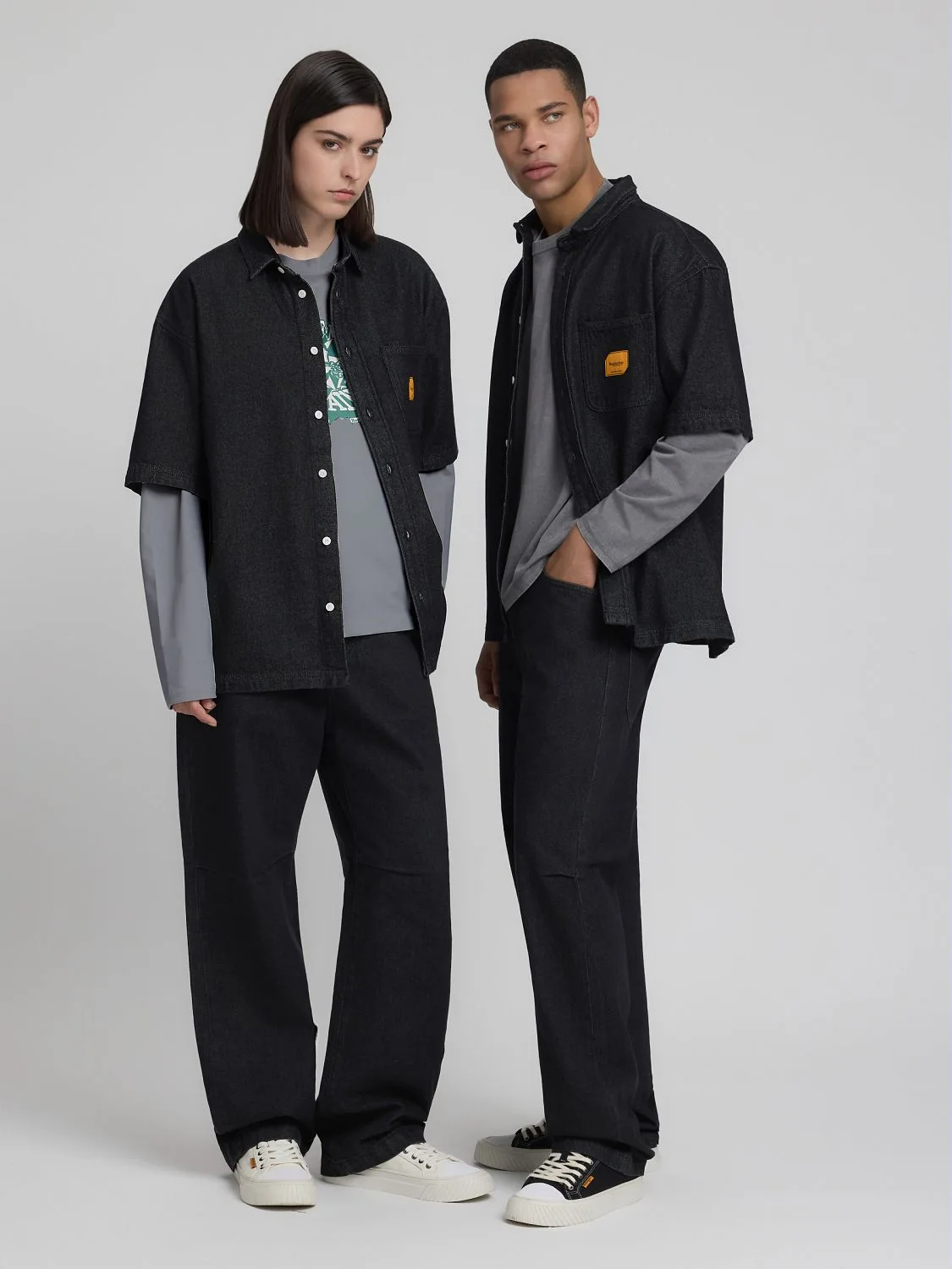 REPLAY TINNER SHIRT IN DENIM SCURO AGENDER REPLAY INC. KU4003.000.D946001 BLACK DELAVÉ 1