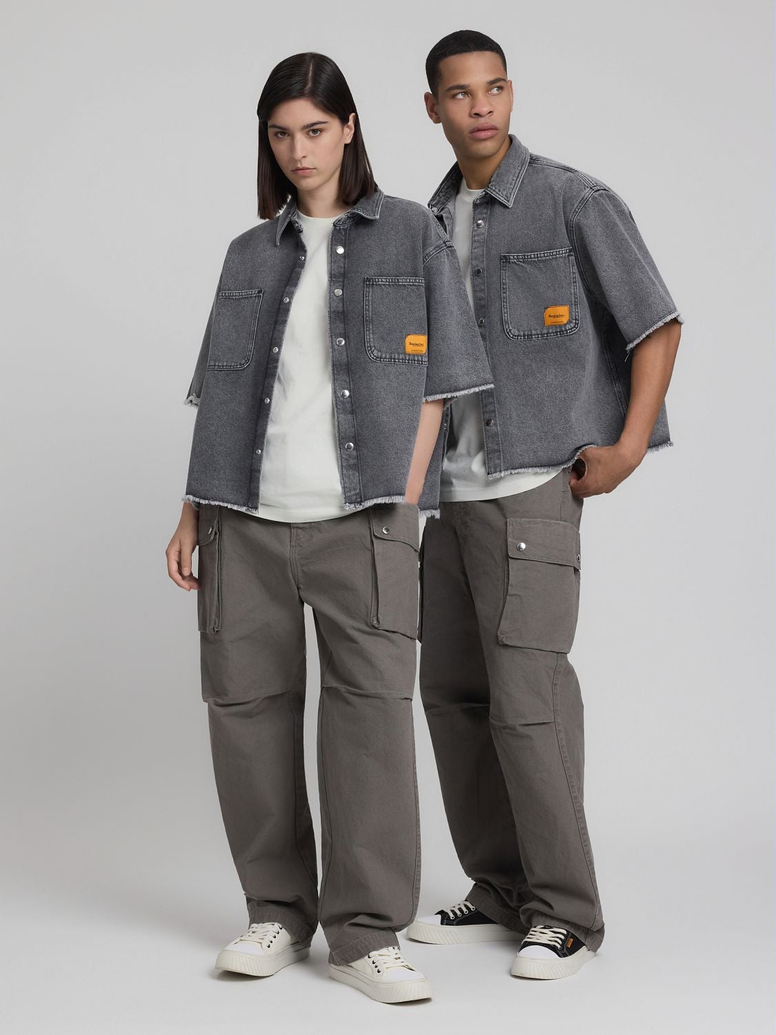 REPLAY CROPPY DUTY SHIRT IN DENIM AGENDER REPLAY INC. KU4004.000.D946005 MEDIUM GREY 1