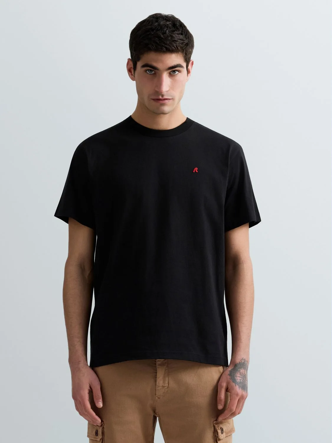 REPLAY T-SHIRT IN JERSEY CON LOGO R ROSSO M3015 .000.2660 BLACK 2