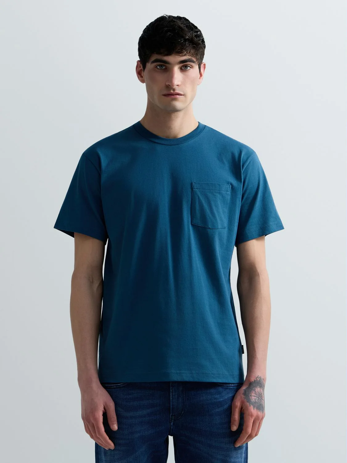 T-SHIRT IN COTONE ORGANICO CON TASCHINO