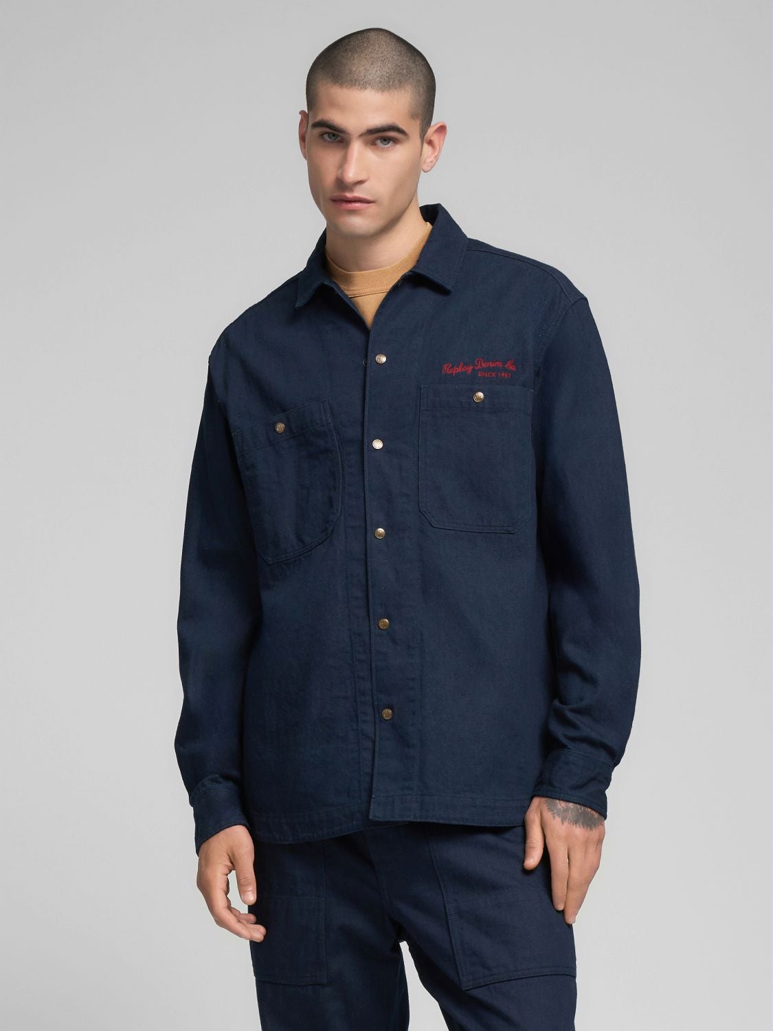REPLAY HEMP AND COTTON DENIM OVERSHIRT M4145B.000.928 90C DARK BLUE 2