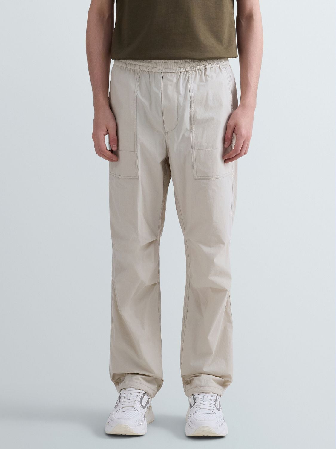 REPLAY RELAXED-FIT TROUSERS M9067 .000.85504 BONE 2