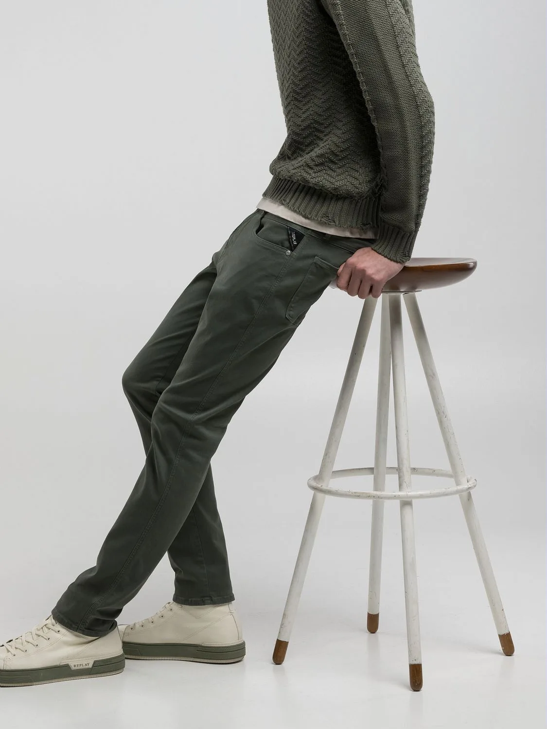 REPLAY JEANS SLIM FIT ANBASS M914E .000.8366197 MILITARY GREEN.. 2