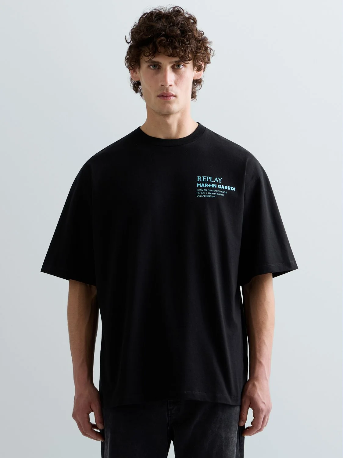 REPLAY REPLAY X MARTIN GARRIX T-SHIRT WITH GRAPHIC AND LOGO M005W .002.00QM9 BLACK 2