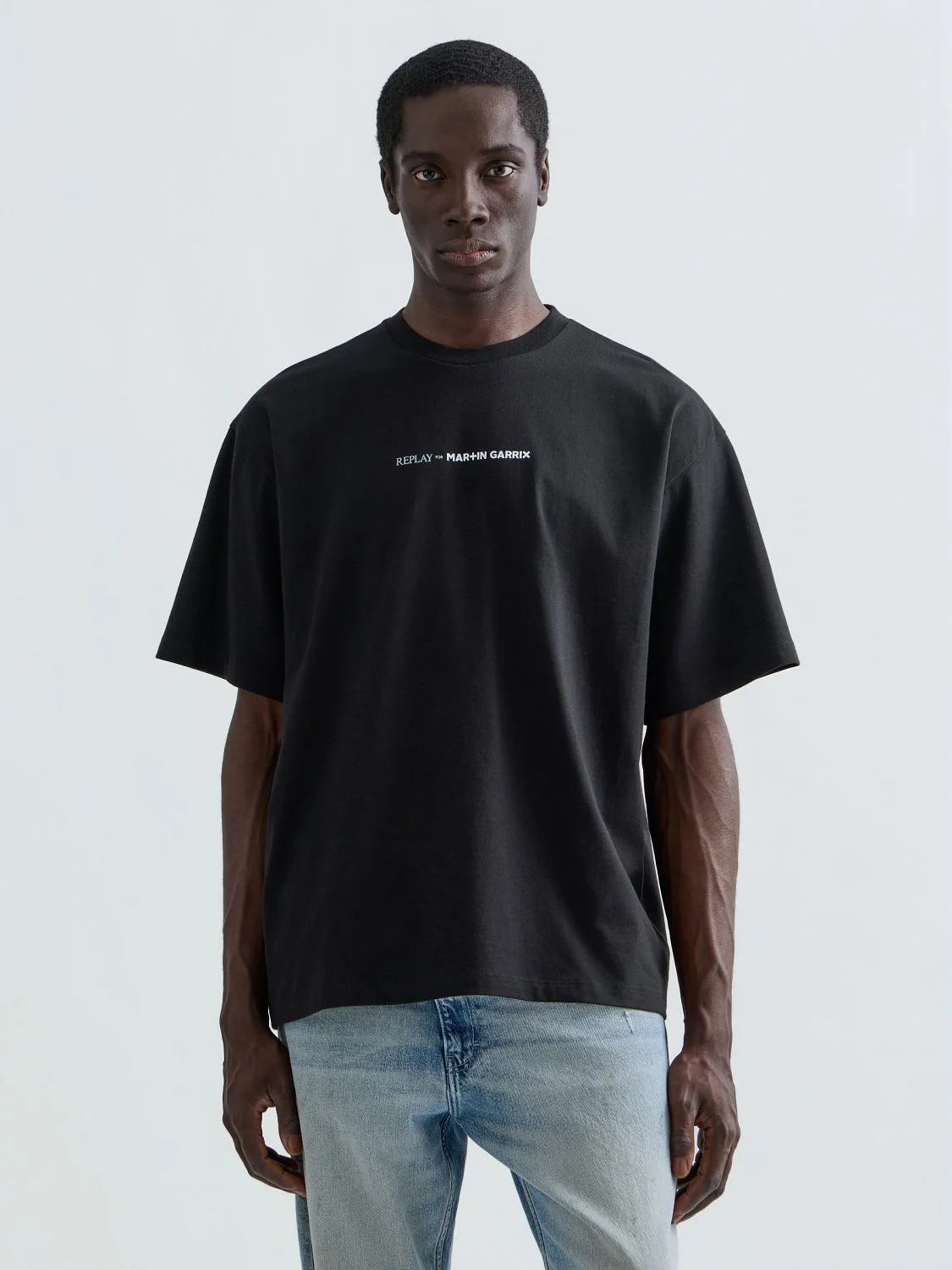 REPLAY REPLAY X MARTIN GARRIX T-SHIRT WITH LOGO AND WRITING M005W .004.00QM9 BLACK 2
