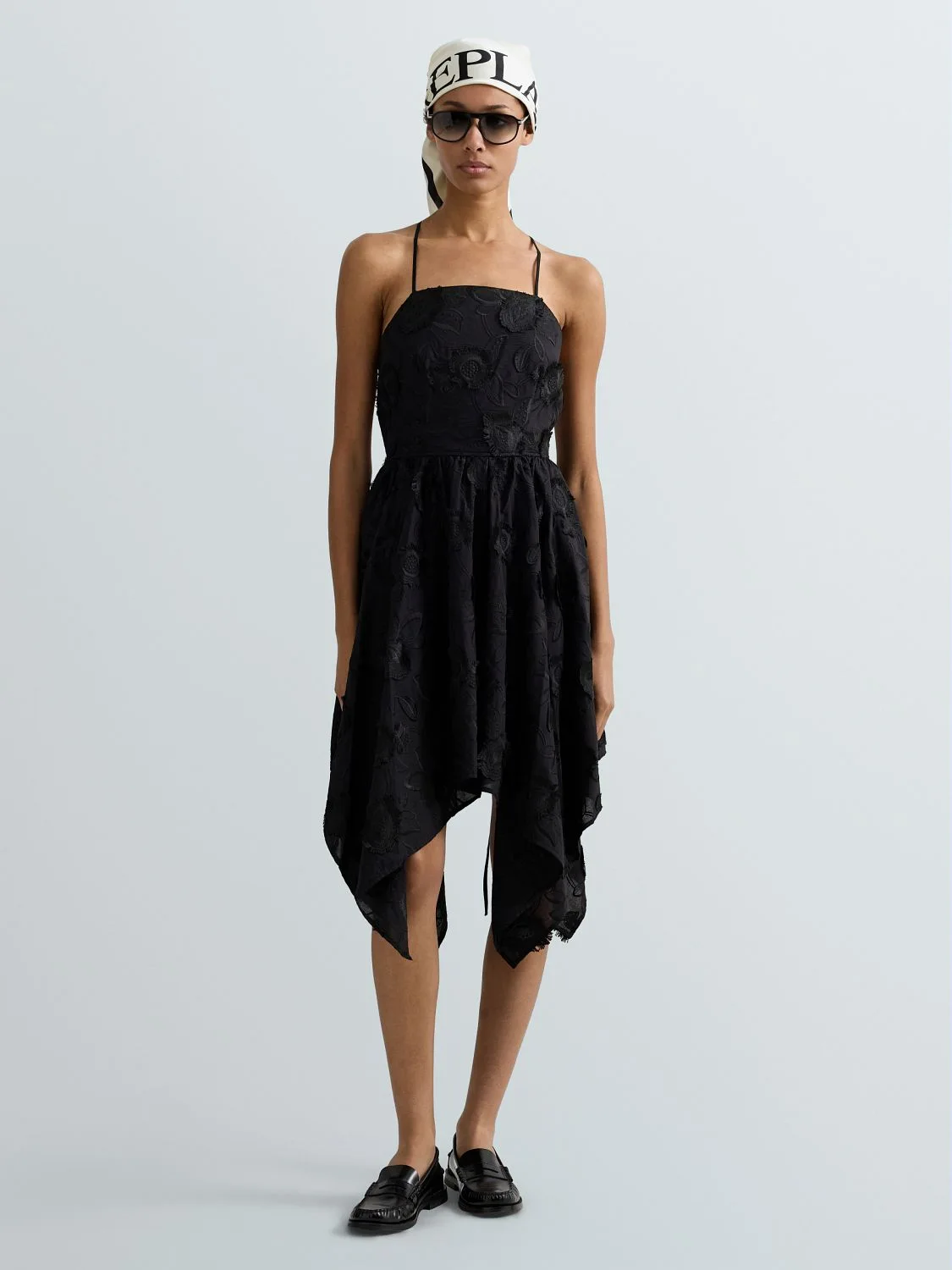 REPLAY VESTITO CORTO ASIMMETRICO CON DECORO FLOREALE W9240A.000.52884 BLACK 1