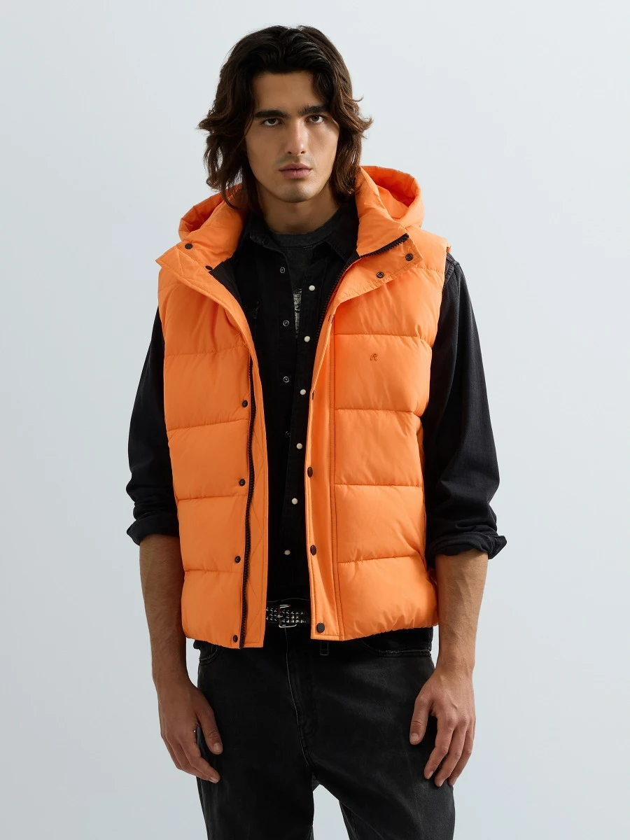 REPLAY PADDED HOODED VEST M000E .000.2222F RED ORANGE 2