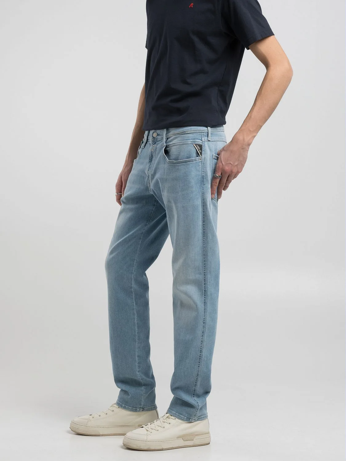 REPLAY ANBASS SLIM-FIT JEANS M914Y .000.661 800 LIGHT BLUE 2