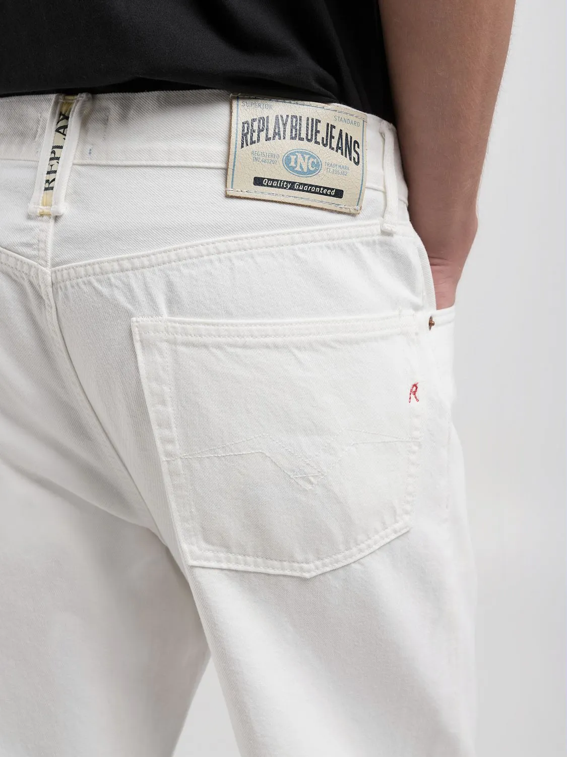 M9zero1 straight-fit jeans Natural white | Replay Jeans