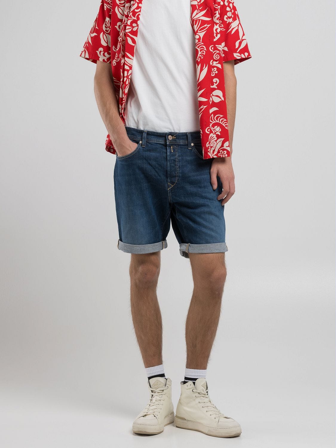 送料込★REPLAY★MA981Y.000.573B848 ジーンズショート Rbj.981 tapered-fit shorts Dark blue | Replay Jeans
