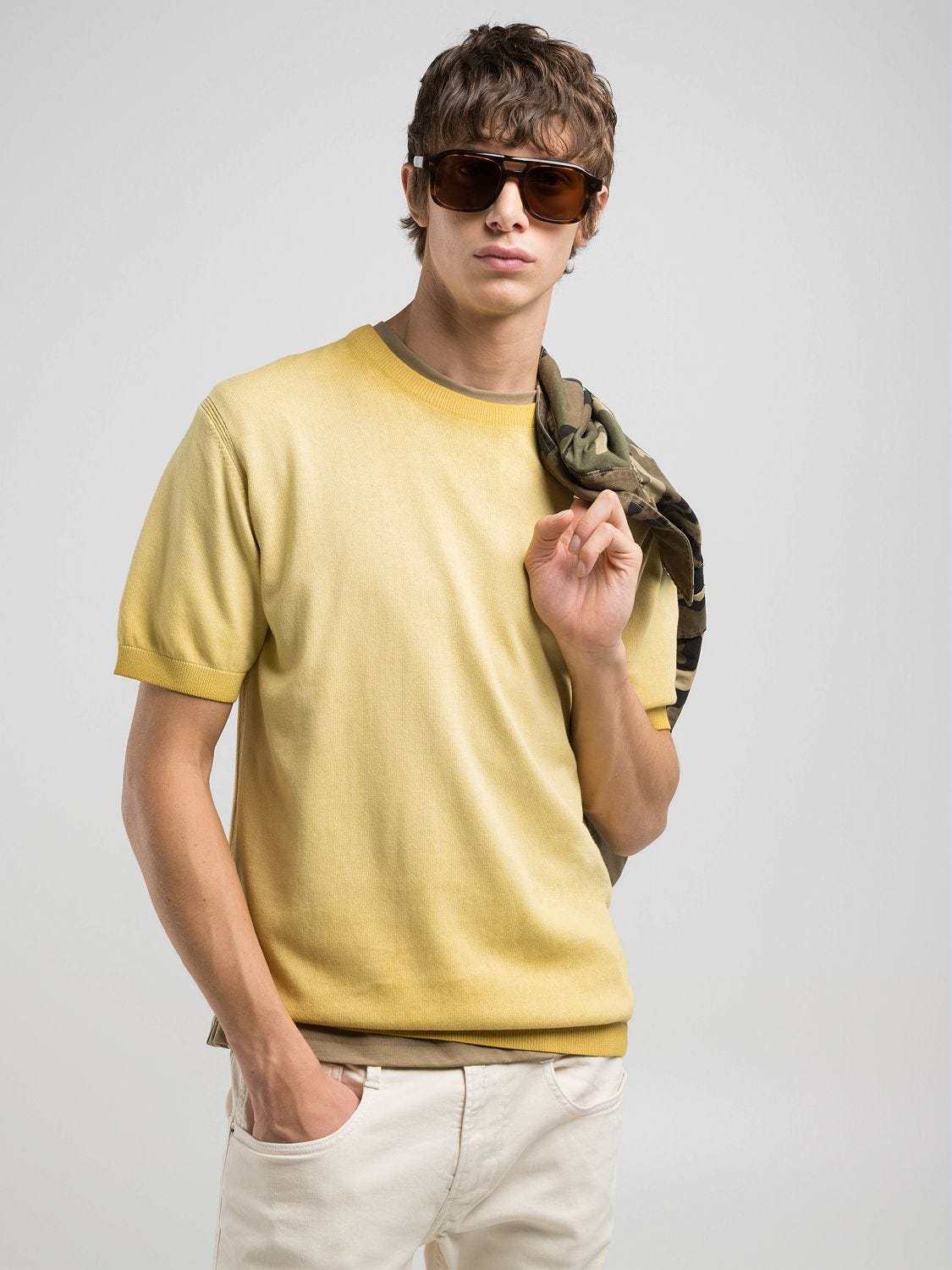 Short-sleeved top with embroidery Tuscany yellow | Replay Jeans