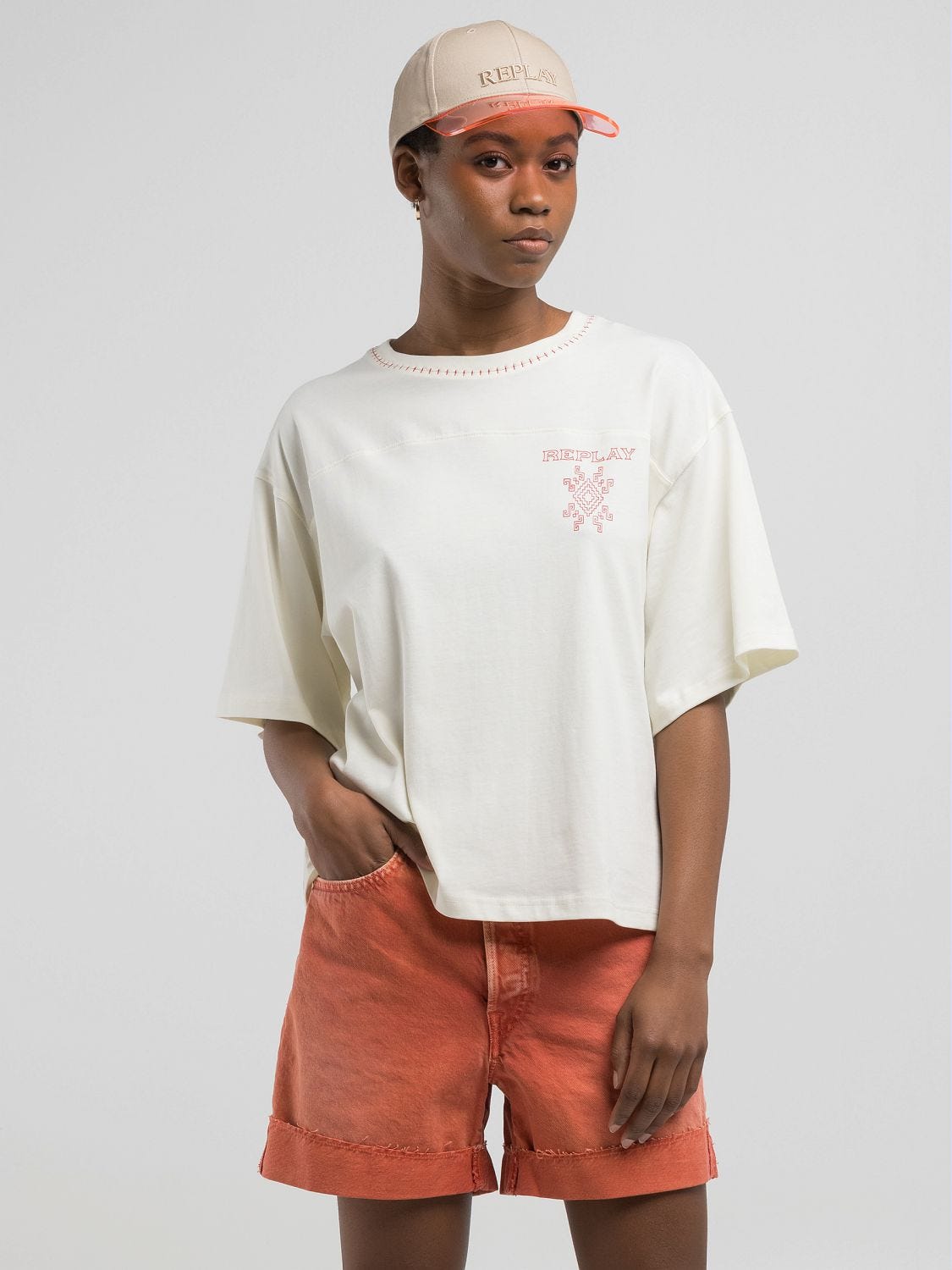 Straight-fit t-shirt with print Butter white | Replay Jeans