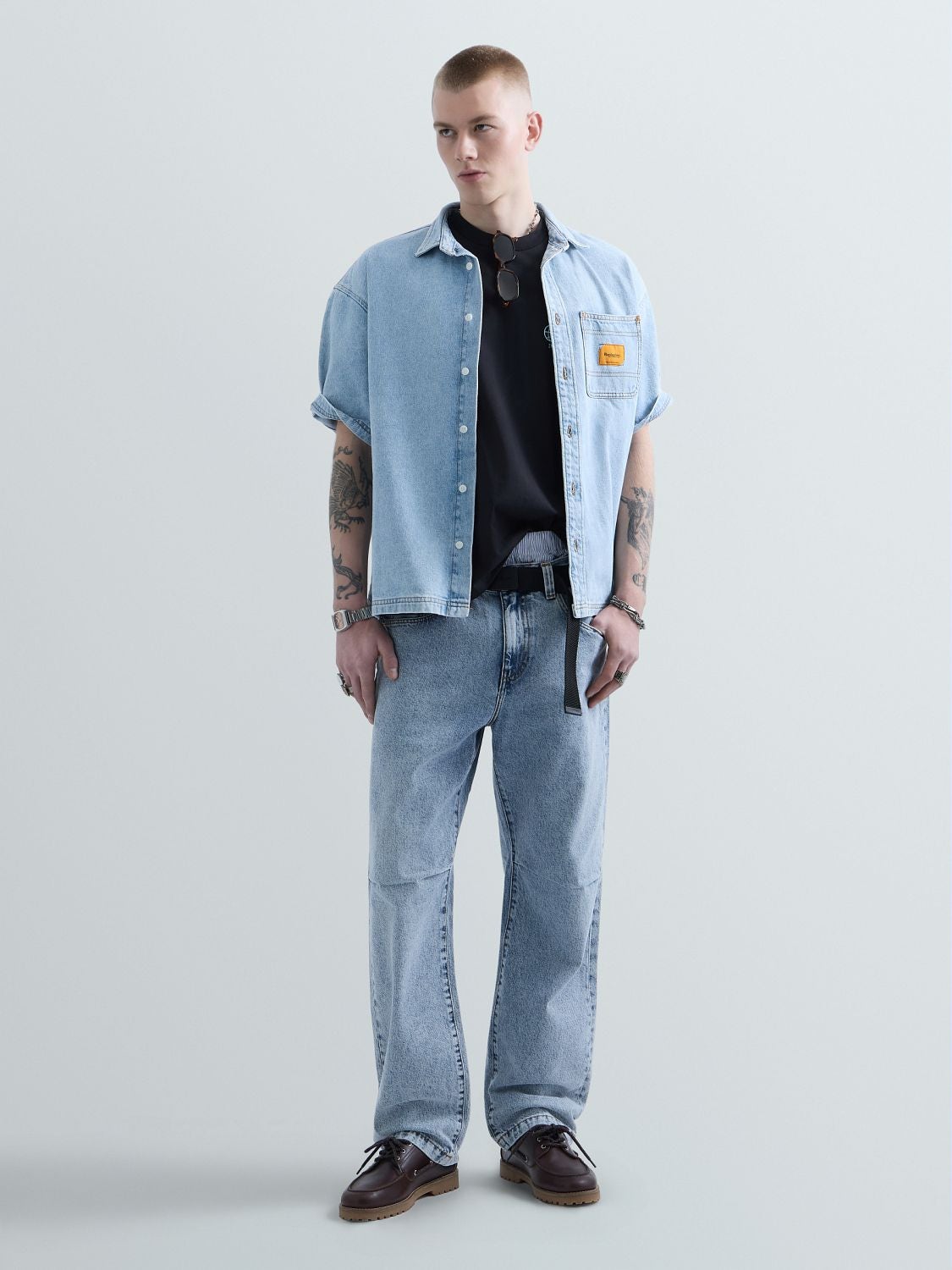 REPLAY REPLAY INC. UNISEX STRAIGHT-FIT  JEANS KU1000.000.D932003 LIGHT BLUE 1