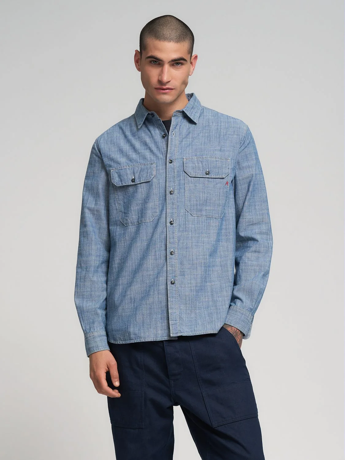 REPLAY COTTON CHAMBRAY SHIRT M4152 .000.230 07A MEDIUM BLUE 2