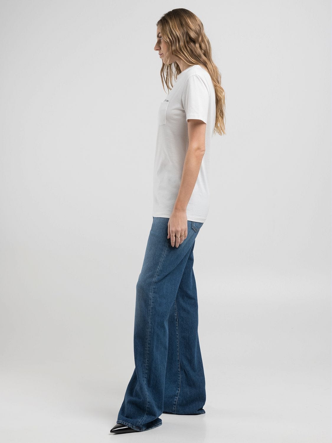 Regular-fit t-shirt with breast pocket Natural white